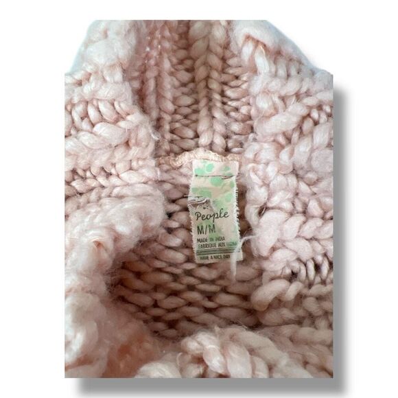 Free People Pink Wool Mock Neck Chunky Sweater Size Medium - Picture 5 of 5